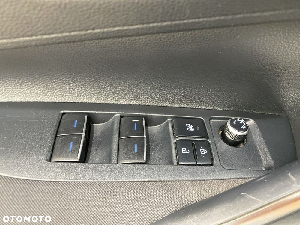 Toyota Corolla - 14