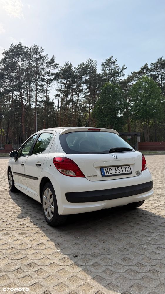 Peugeot 207 - 4