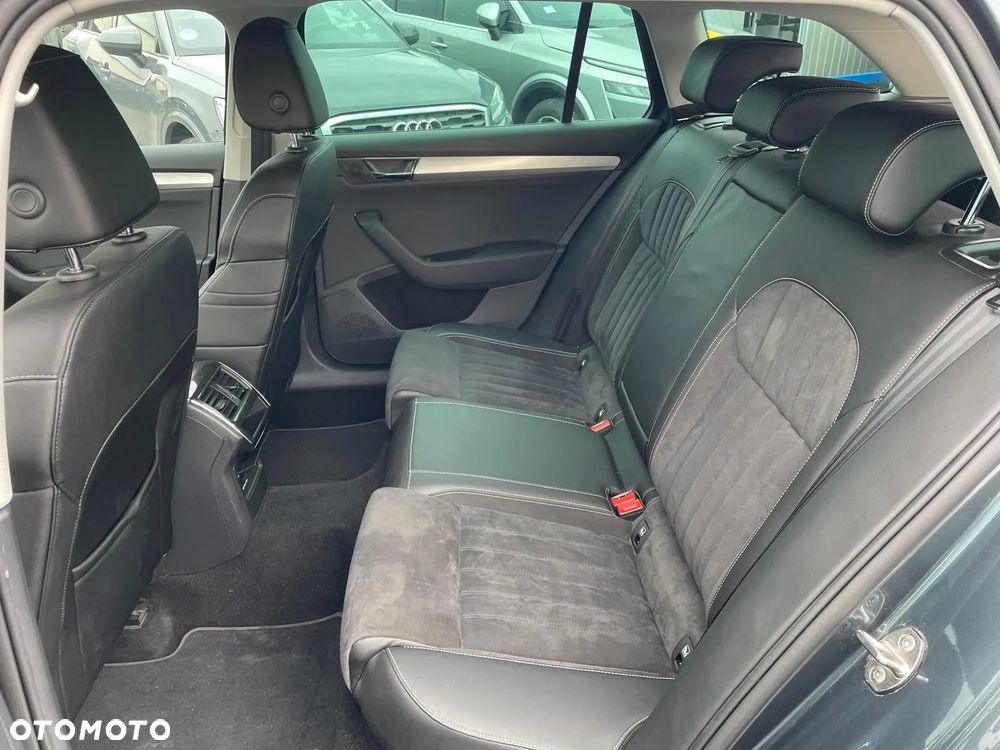 Skoda Superb 2.0 TDI DSG Ambition - 8