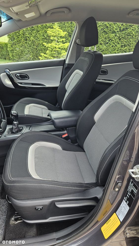 Kia Ceed - 24