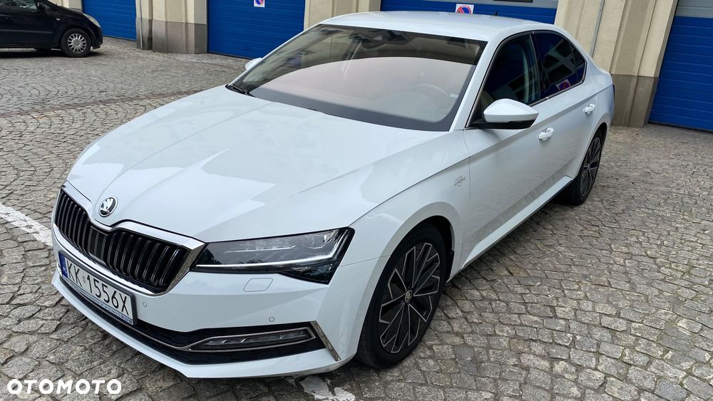 Skoda Superb 2.0 TDI SCR L&K DSG - 11