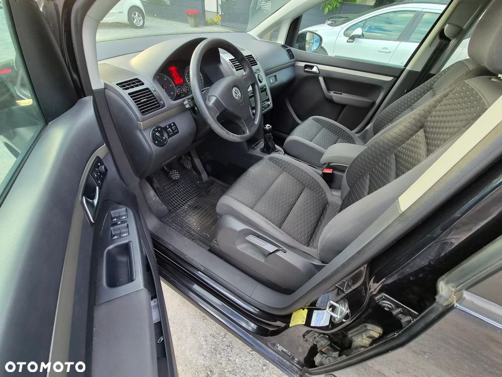 Volkswagen Touran 1.9 TDI DPF Conceptline - 7