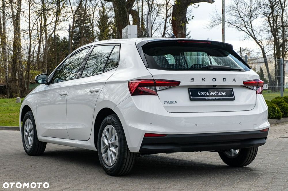 Skoda Fabia - 10