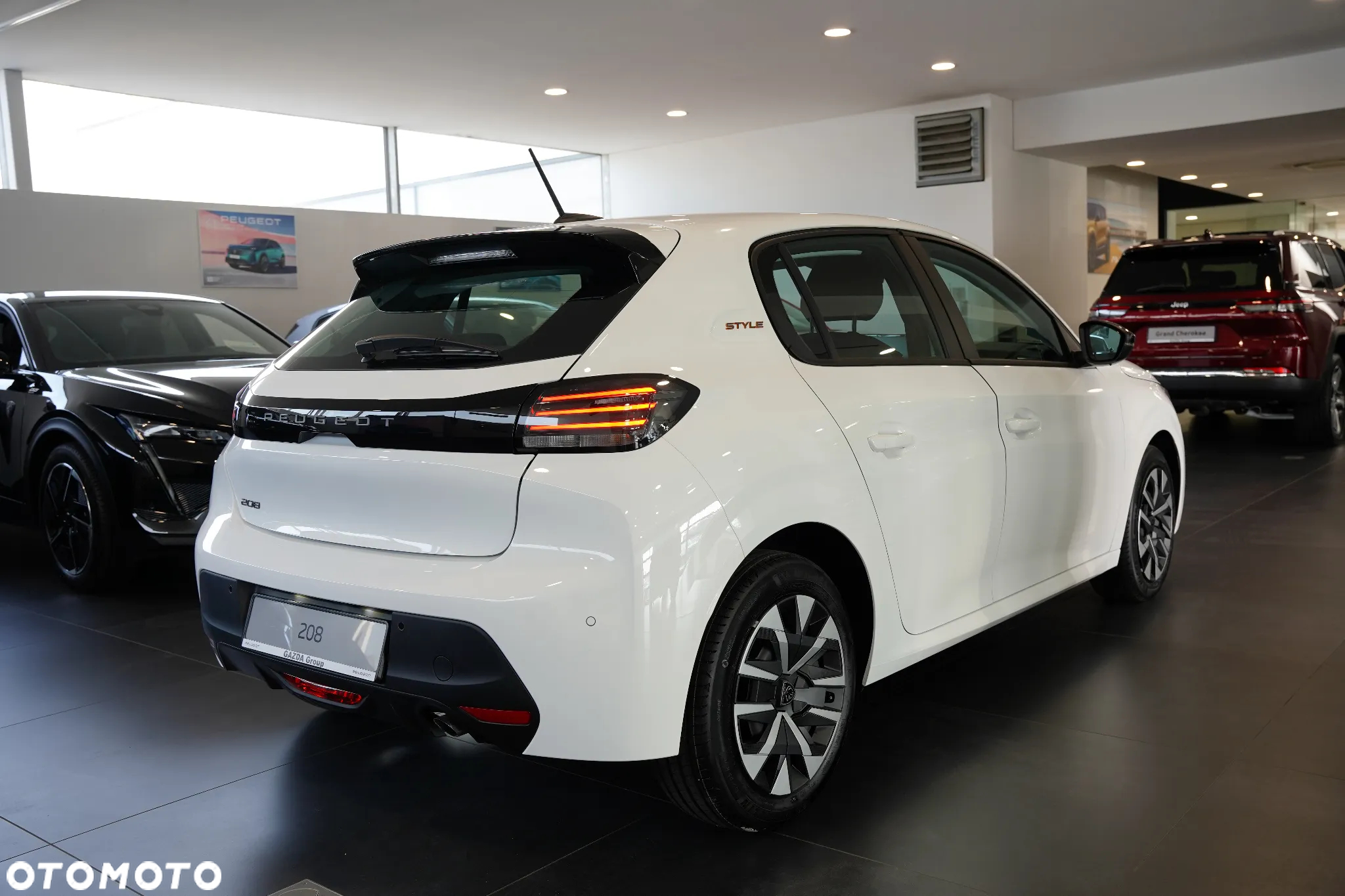 Peugeot 208 1.2 PureTech Style S&S - 6