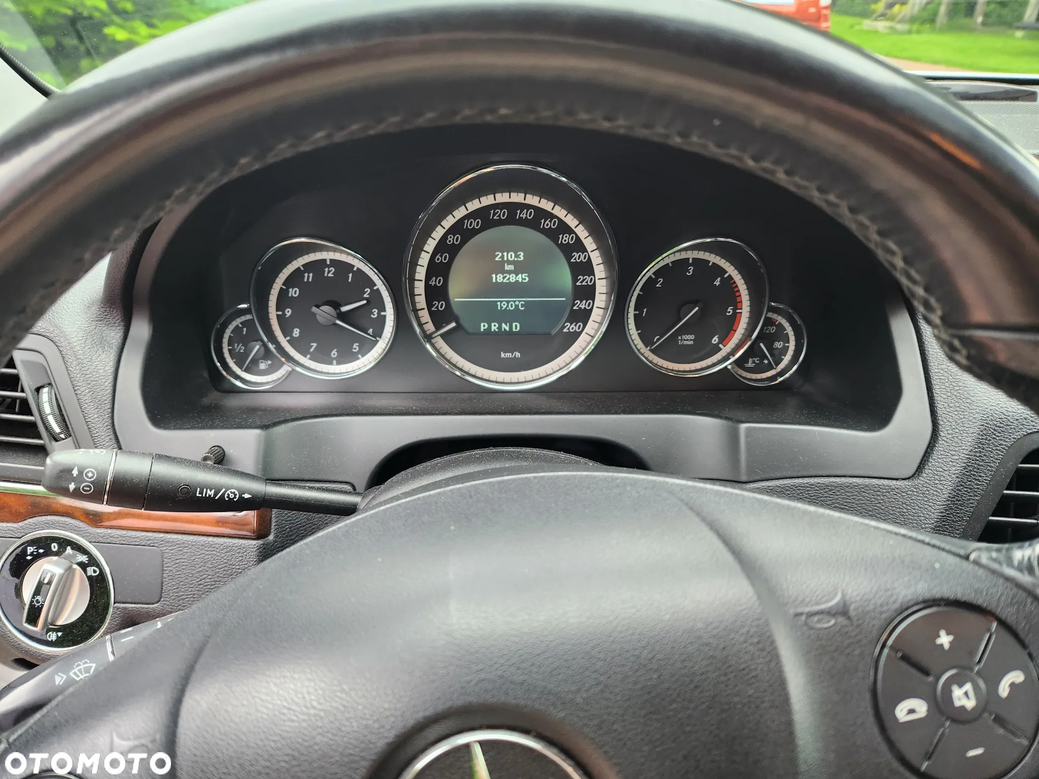 Mercedes-Benz Klasa E 350 CDI BlueEff - 12