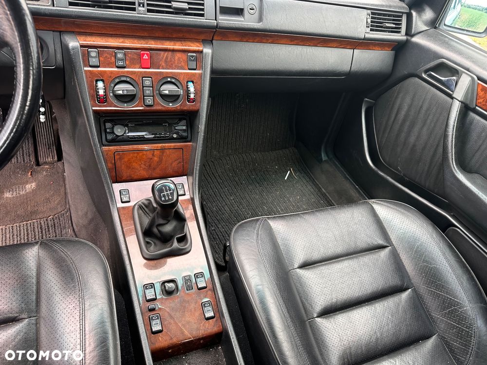 Mercedes-Benz W124 (1984-1993) ver-220 - 15