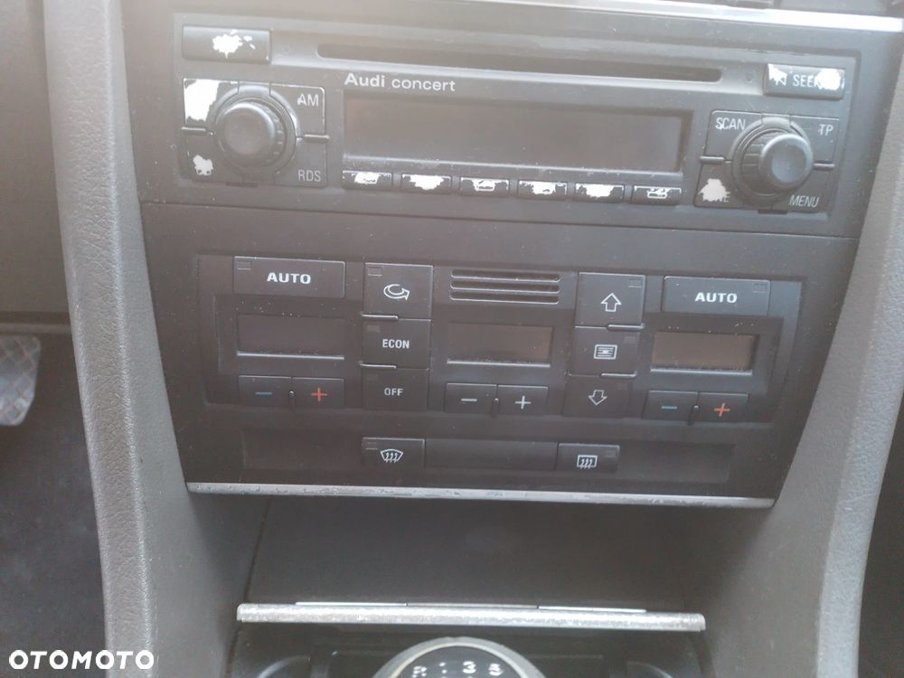 AUDI A4 B6 AVANT 1.9 TDI AVF -  PODŁOKIETNIK - 20