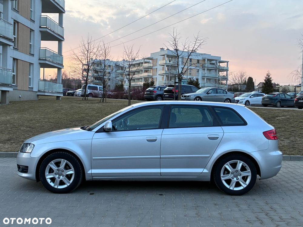 Audi A3 Sportback 1.6 Ambition - 12