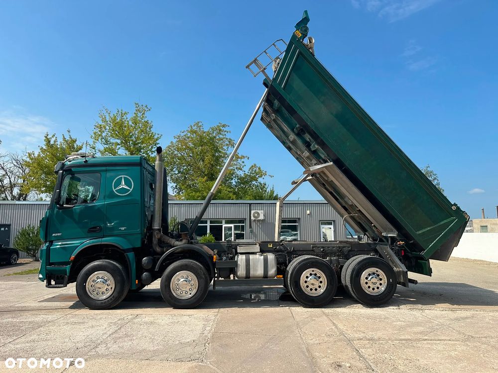 Mercedes-Benz Arocs - 30