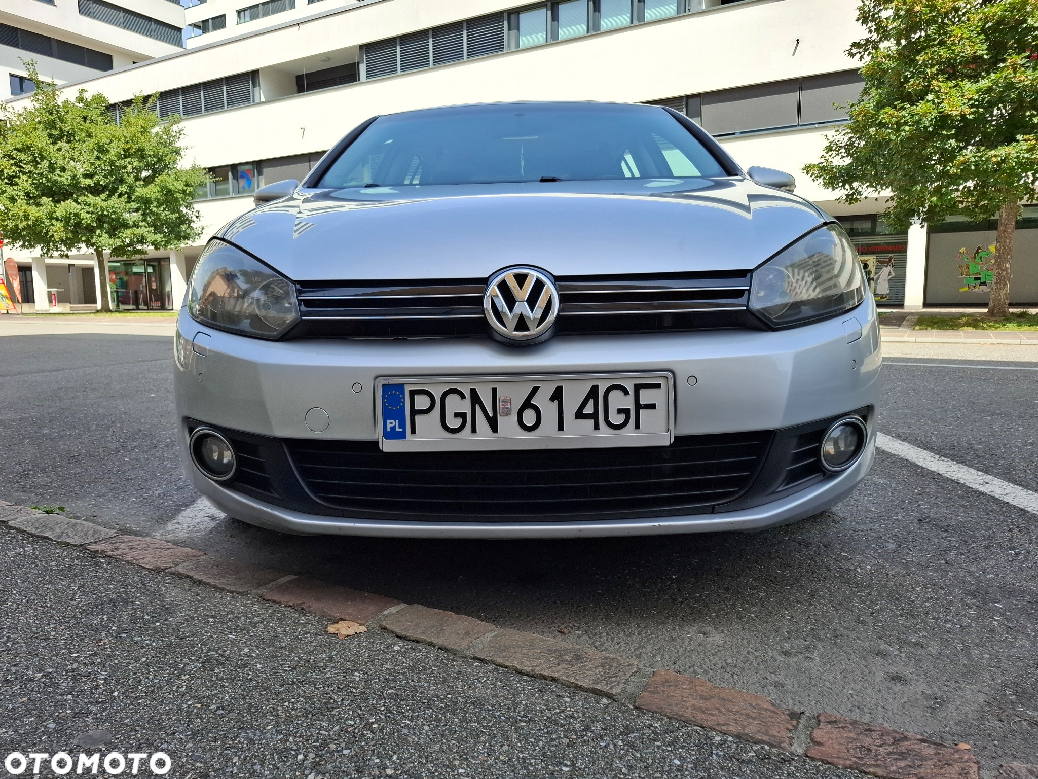 Volkswagen Golf VI 1.6 TDI Comfortline - 11