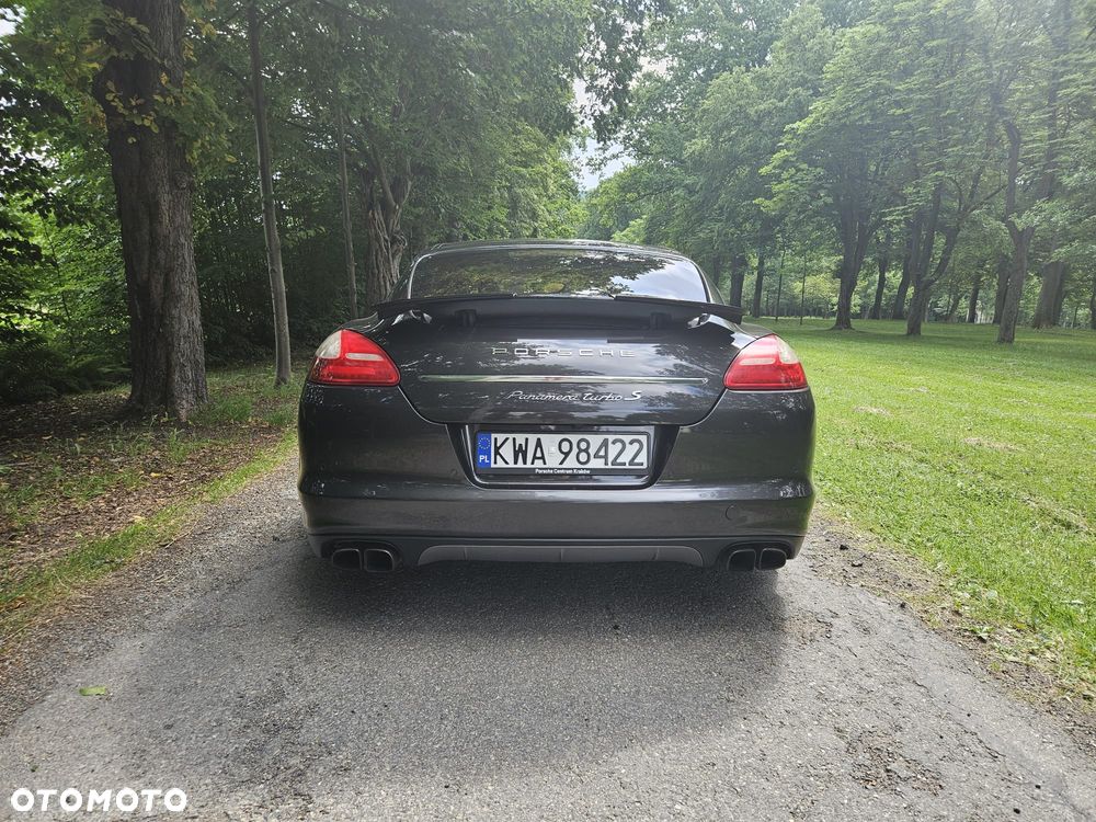 Porsche Panamera Turbo - 5