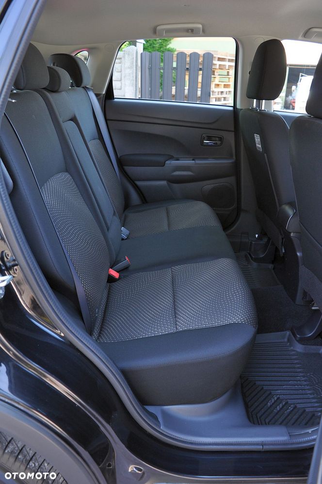 Mitsubishi ASX 1.6 Instyle - 28