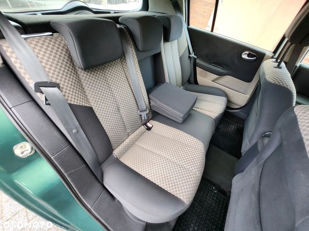 Renault Megane - 7