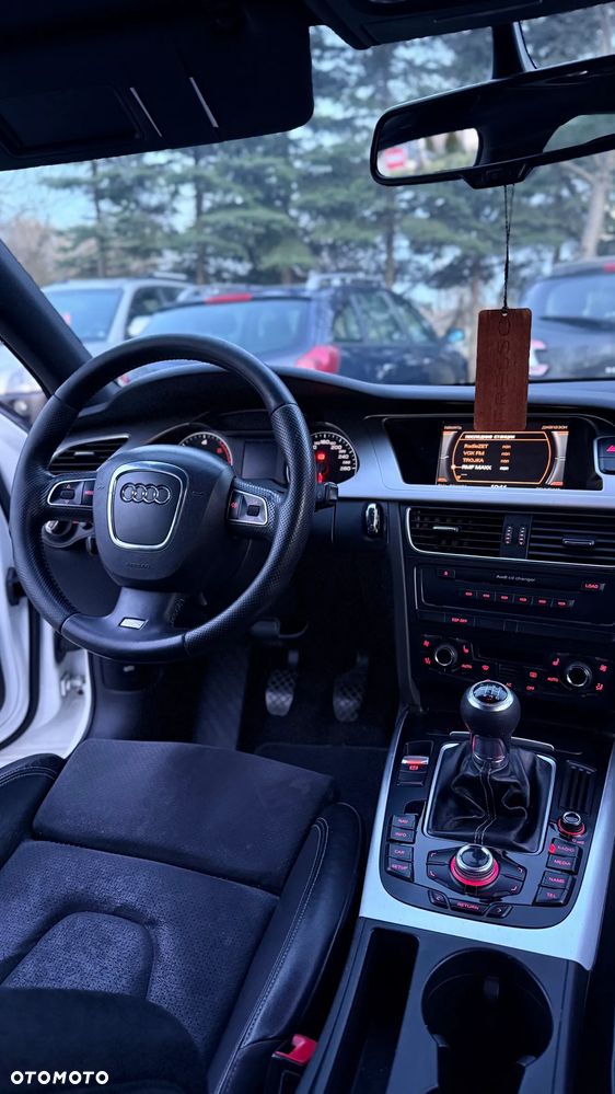 Audi A4 Limousine - 22