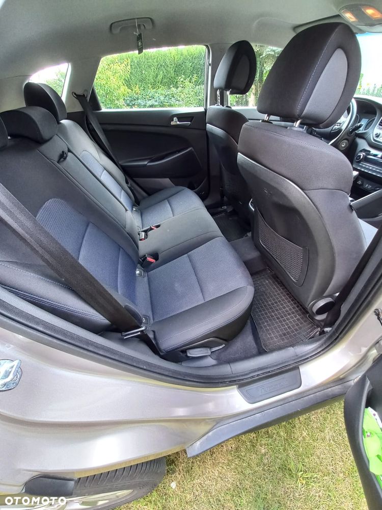 Hyundai Tucson 1.6 GDI BlueDrive Comfort 2WD - 12