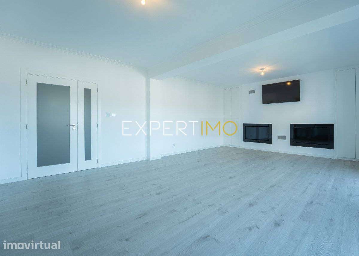 Apartamento T3+1 Totalmente Remodelado - Grande imagem: 3/26