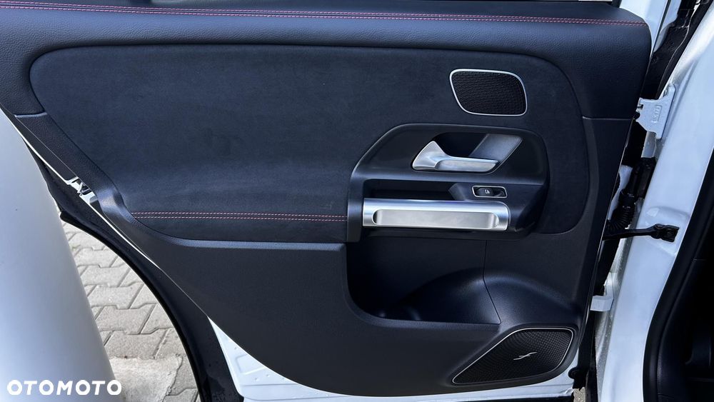 Mercedes-Benz GLB 200 d 4-Matic AMG Line 8G-DCT - 20