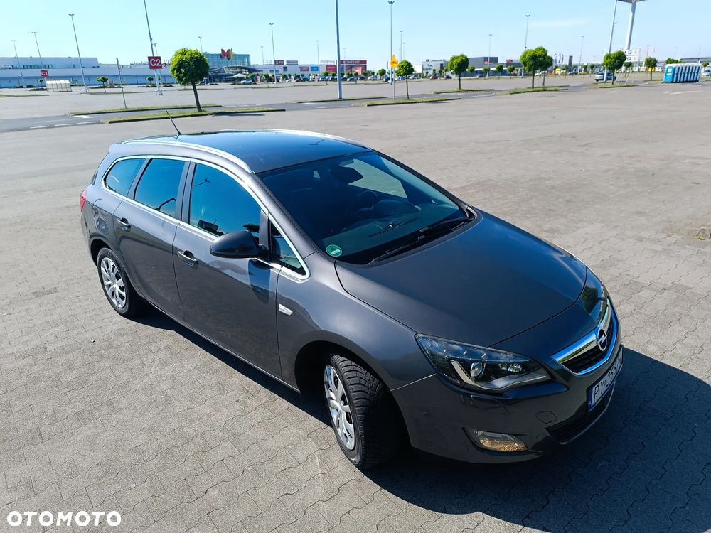 Opel Astra 1.4 Turbo - 4