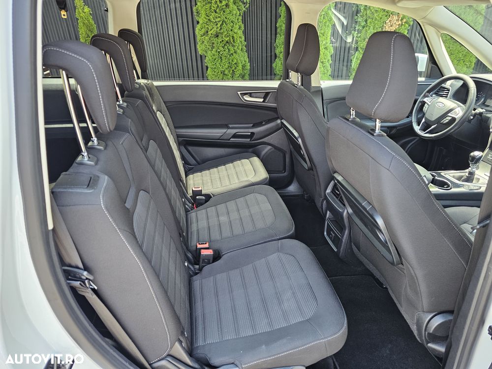 Ford Galaxy - 25