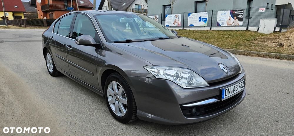 Renault Laguna - 1