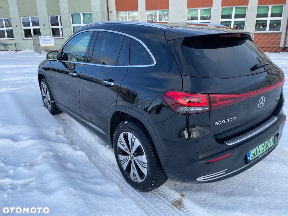 Mercedes-Benz EQA 300 66.5kWh 4-Matic Progressive - 3