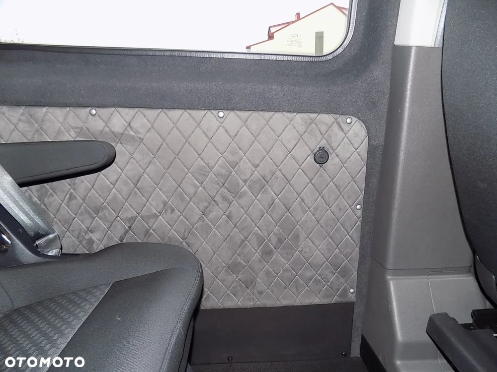 Ford Transit Custom Kombi-Van 320 L2H1 Trend - 32