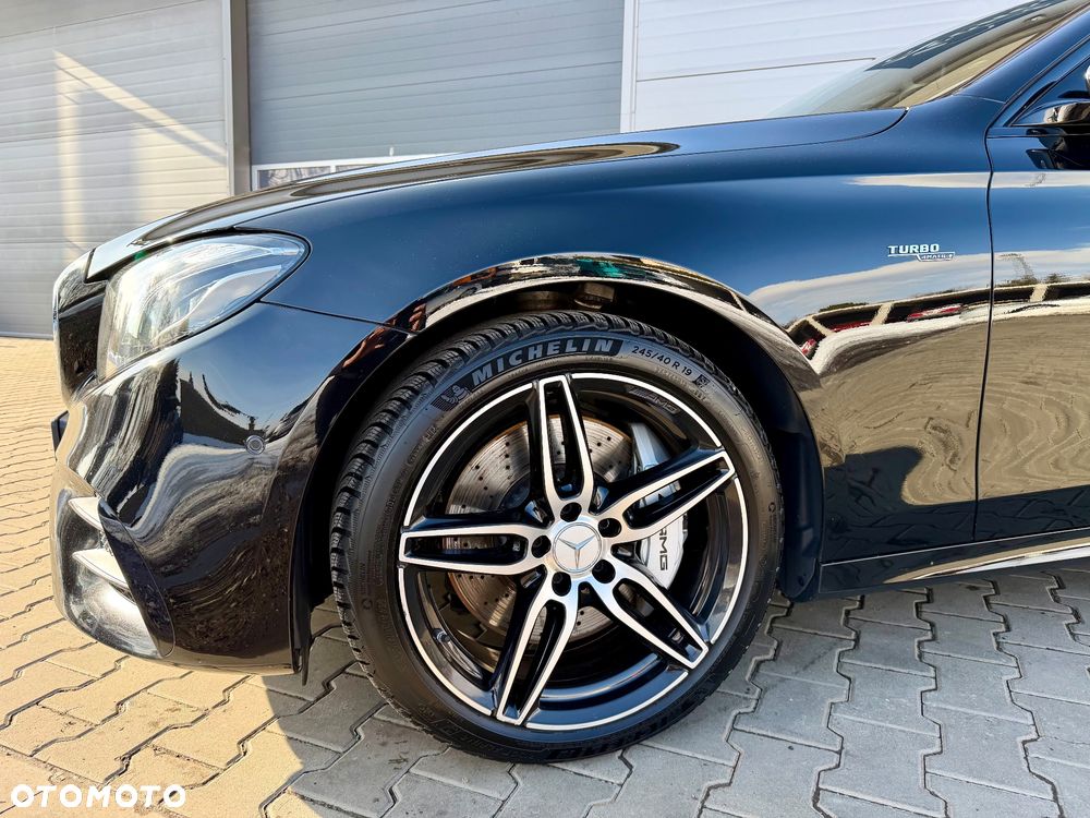 Mercedes-Benz Klasa E AMG 53 4-Matic+ - 10