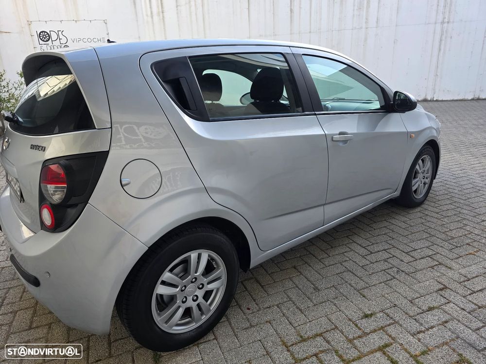 Chevrolet Aveo 1.3 VCDi LTZ - 27