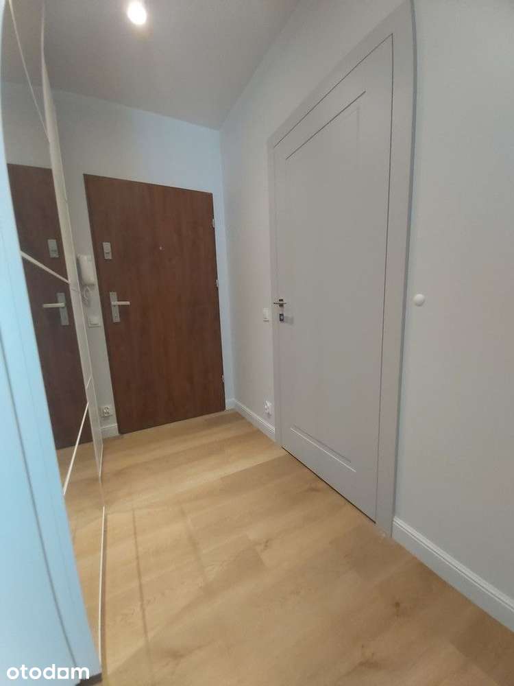 Komfortowy apartament z balkonem i garażem