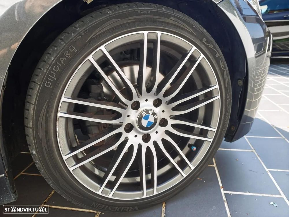 BMW 320 d Aut. M Sport - 31