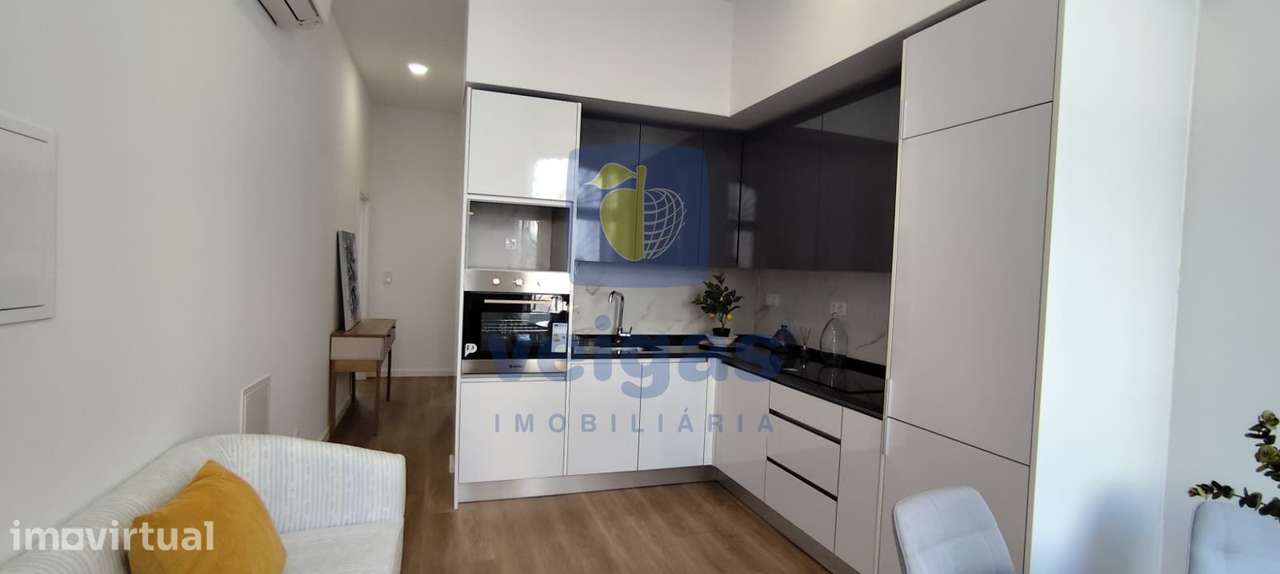 Apartamento T2 renovado em São Vicente, Lisboa - Grande imagem: 3/16