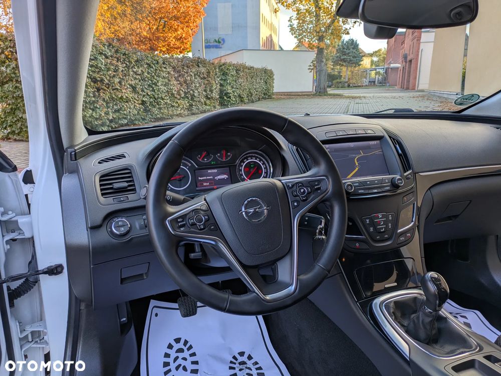 Opel Insignia ver-sports-tourer-2-0-diesel-edition - 28