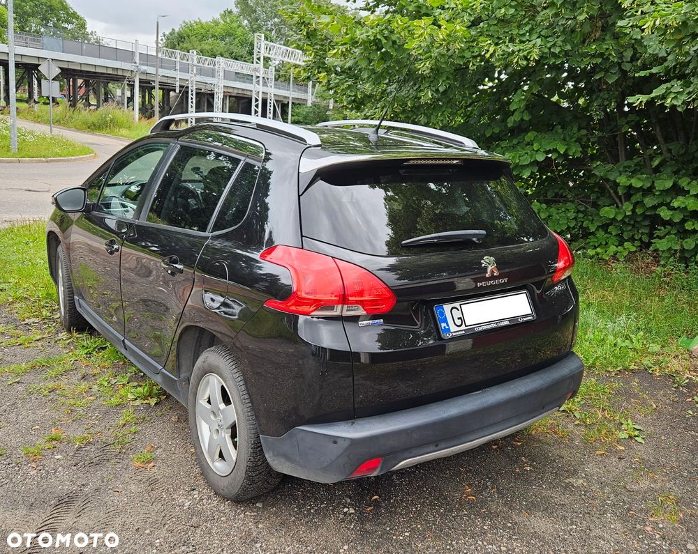 Peugeot 2008 1.6 BlueHDi Allure - 4