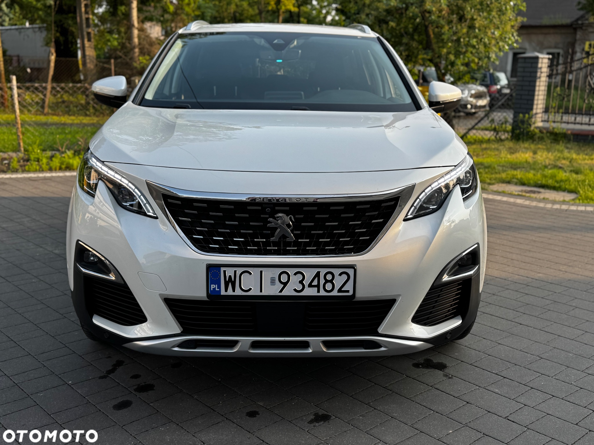 Peugeot 3008 1.6 PureTech Hybrid4 PHEV Allure Pack S&S EAT8 - 2