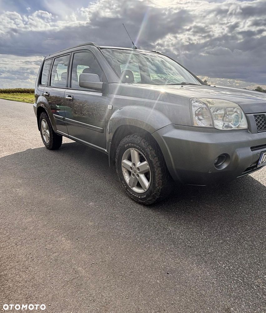 Nissan X-Trail 2.2 dCi 4x2 Comfort - 3