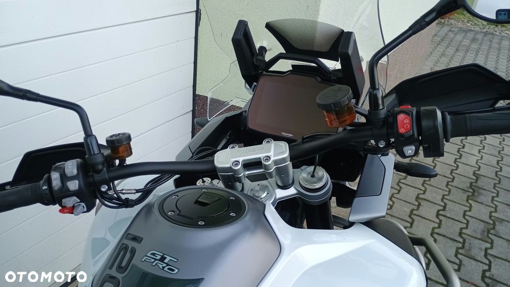 Triumph Tiger - 23