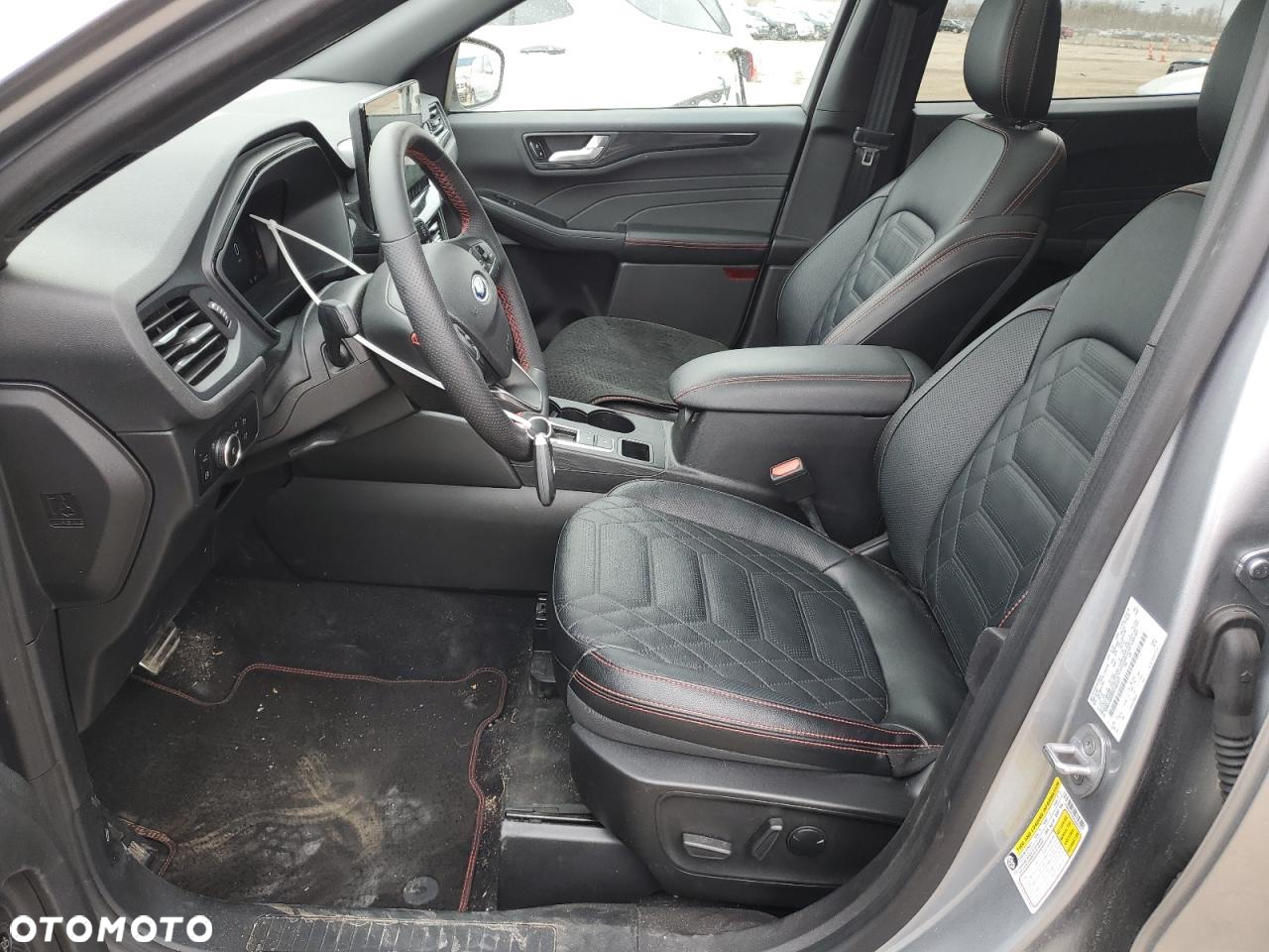 Ford Escape 1.5 EcoBoost AWD SE - 4