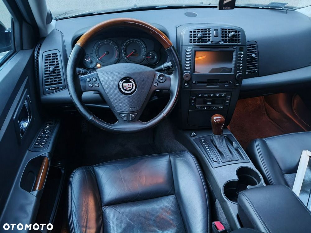Cadillac CTS - 8