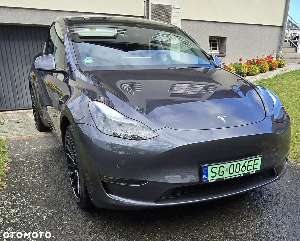 Tesla Y Model Long Range Dual Motor AWD - 14