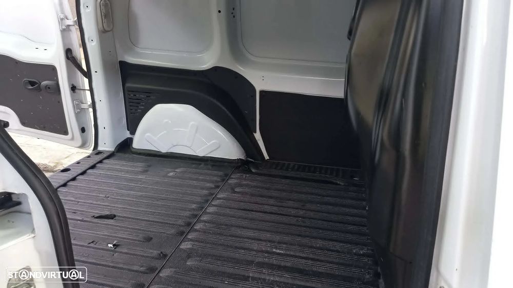 Renault Kangoo Dci 3lugares c/ iva - 12