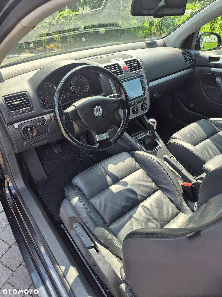 Volkswagen Golf 1.6 FSI Sportline - 8