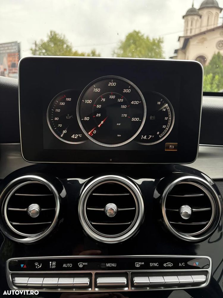 Mercedes-Benz GLC 250 d 4Matic 9G-TRONIC AMG Line - 22