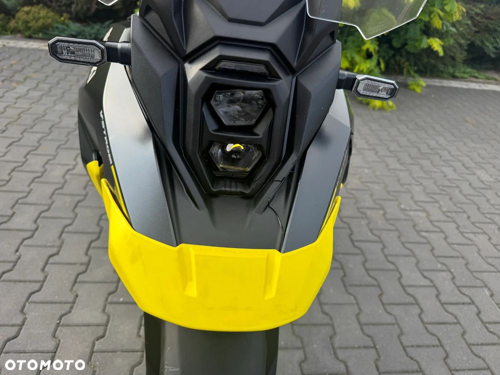 Suzuki V-STROM - 15