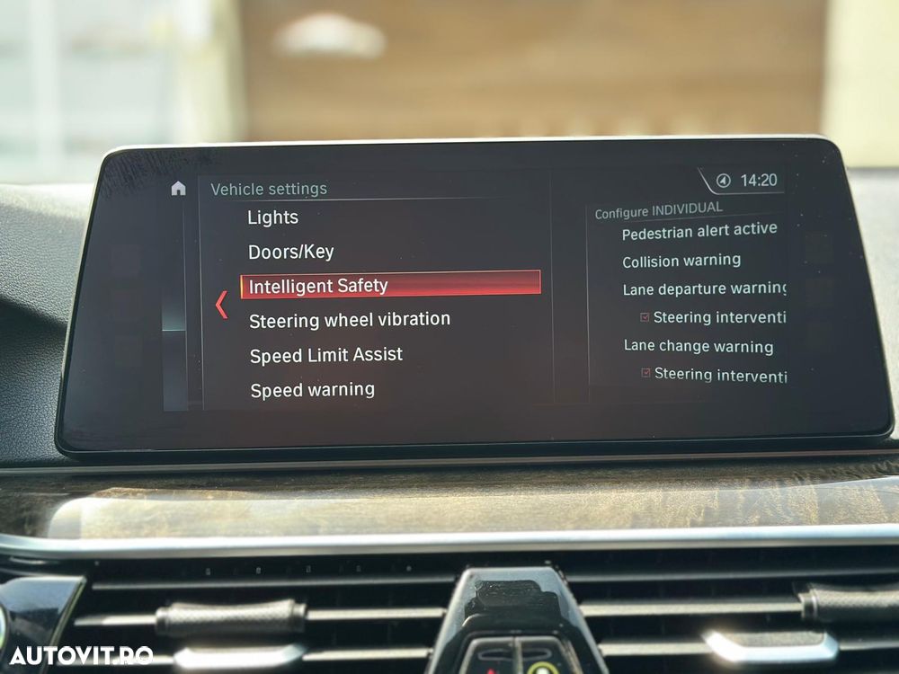 BMW Seria 5 530d xDrive Aut. Sport Line - 33