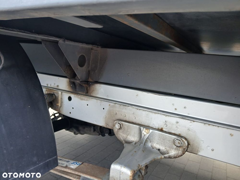 Volkswagen CRAFTER - 9