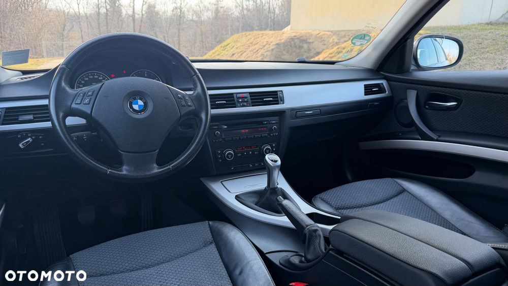 BMW Seria 3 320d xDrive - 8
