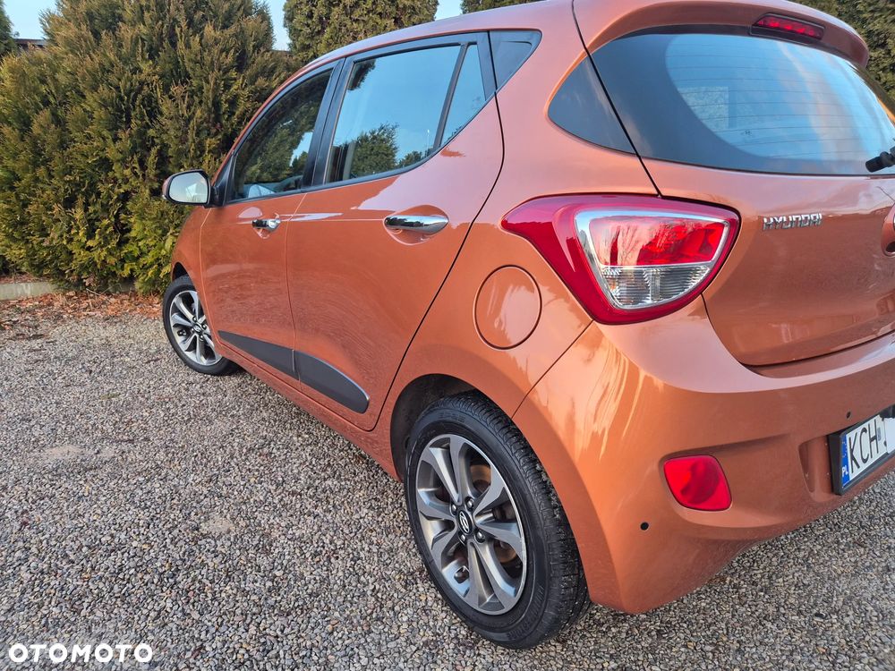 Hyundai i10 1.2 Fifa World Cup Edition - 9