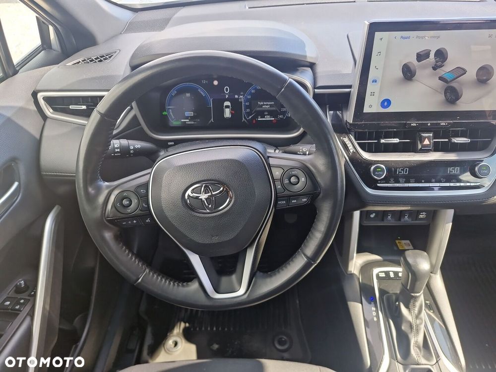 Toyota Corolla Cross - 13