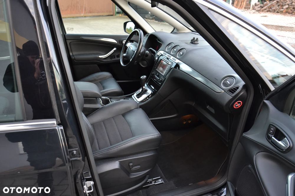 Ford S-Max 2.0 TDCi DPF Titanium - 28