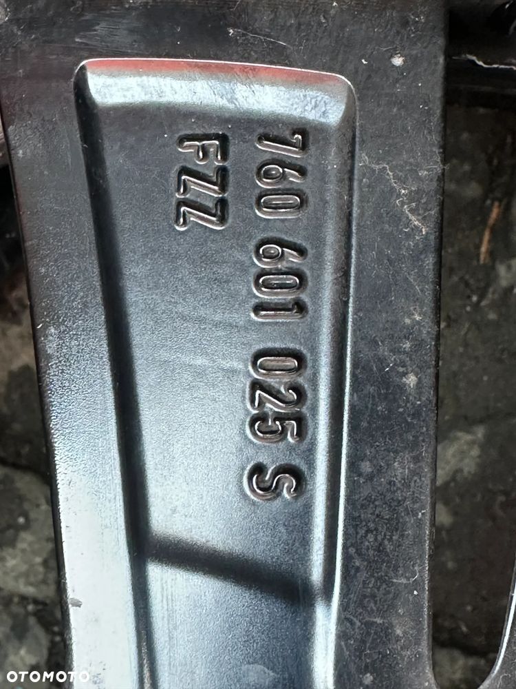 Felga VW Touareg 5x112 9J x 20 ET 33 760601025 S / AA  1szt. - 6